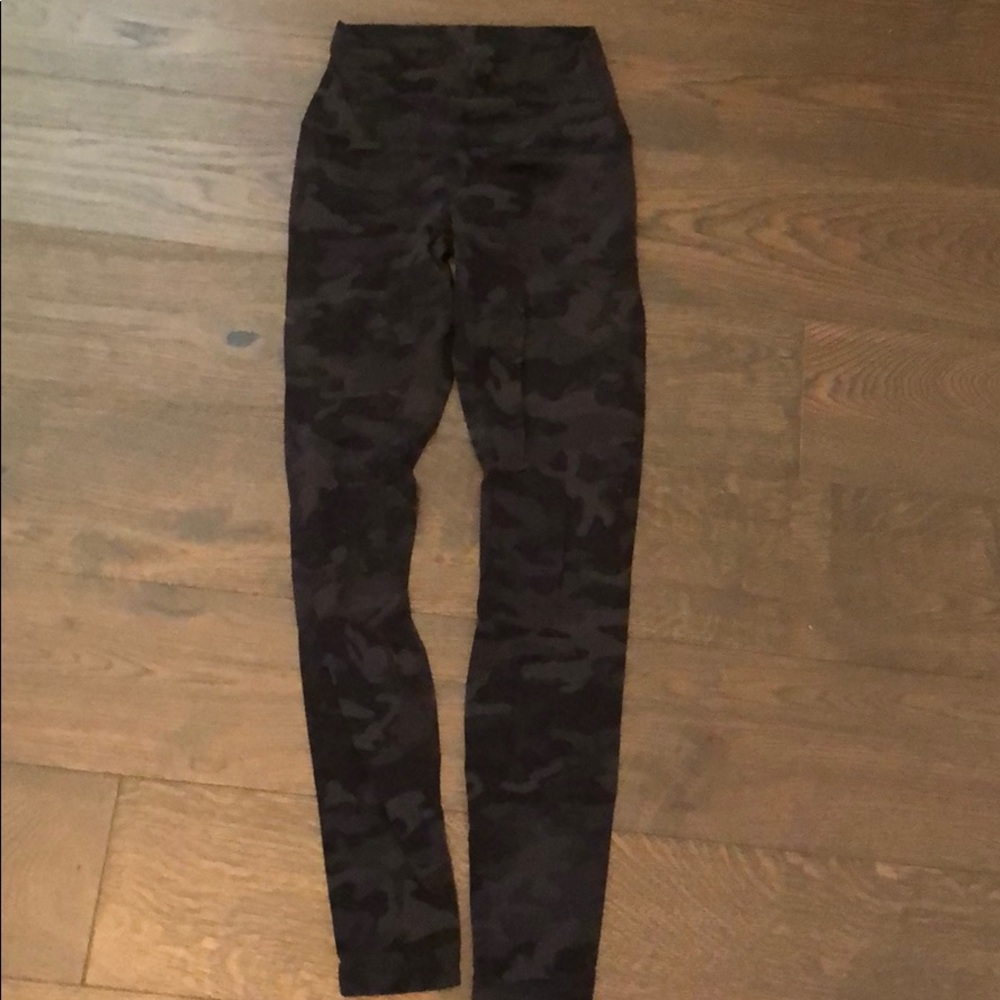 Lululemon Align Camo full length